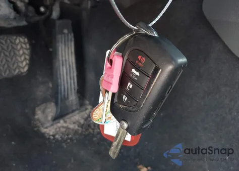 2022 Toyota Camry Se z USA, uszkodzony, nr VIN 4T1G11AK7NU039018